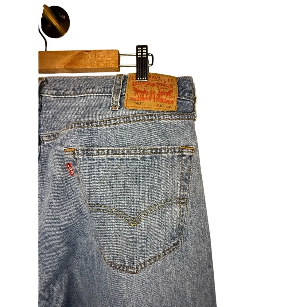 Levi's 501‎ Original Jeans 38x32 Button Fly Straight Leg Blue Denim